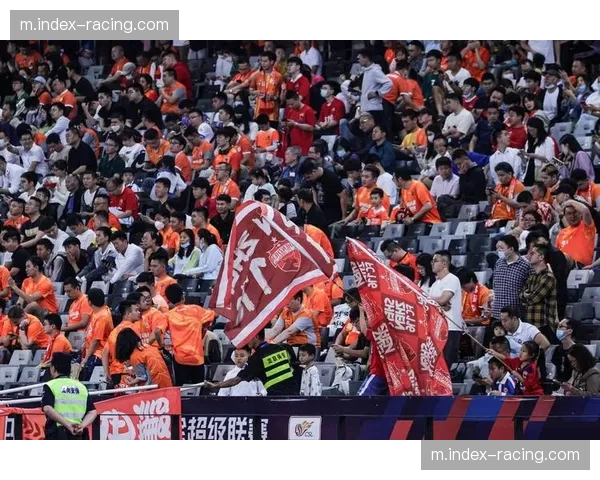 深圳队防守组正负值亮眼里克伍德基南构筑坚固屏障